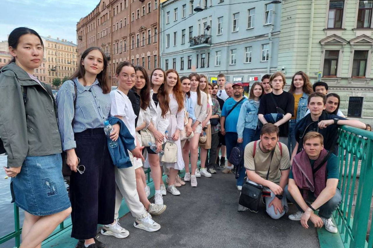 Архивно-ознакомительная практика студентов кафедр истории России в Санкт-Петербурге Архивно-ознакомительная практика студентов кафедр истории России в Санкт-Петербурге