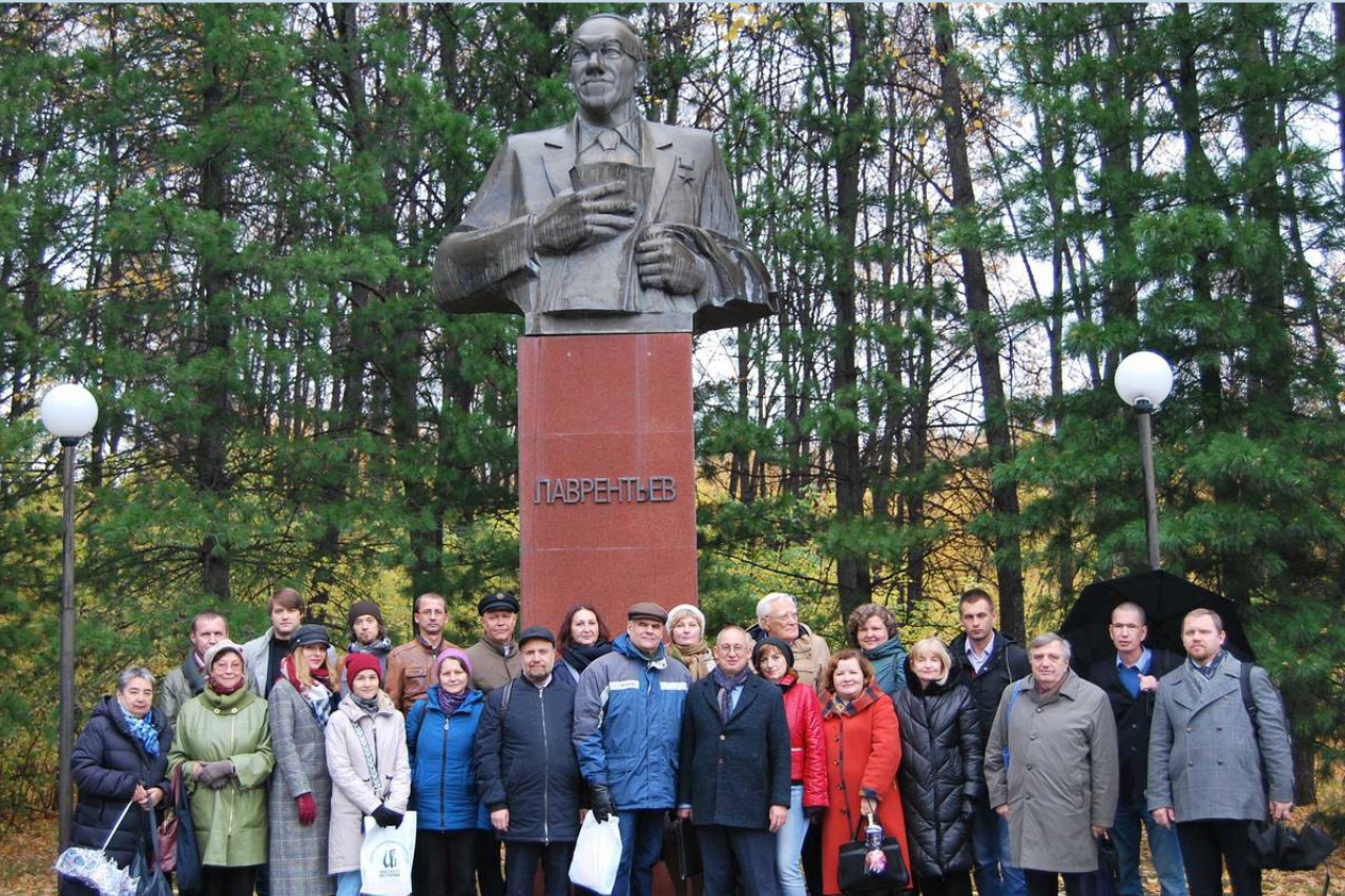 Представители исторического факультета МГУ – участники конференции "Торговля, купечество и таможенное дело в России в XVI-XX вв."