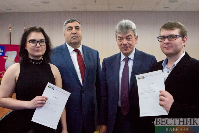 Студенты исторического факультета МГУ получили персональные стипендии ИАА "Вестник Кавказа"