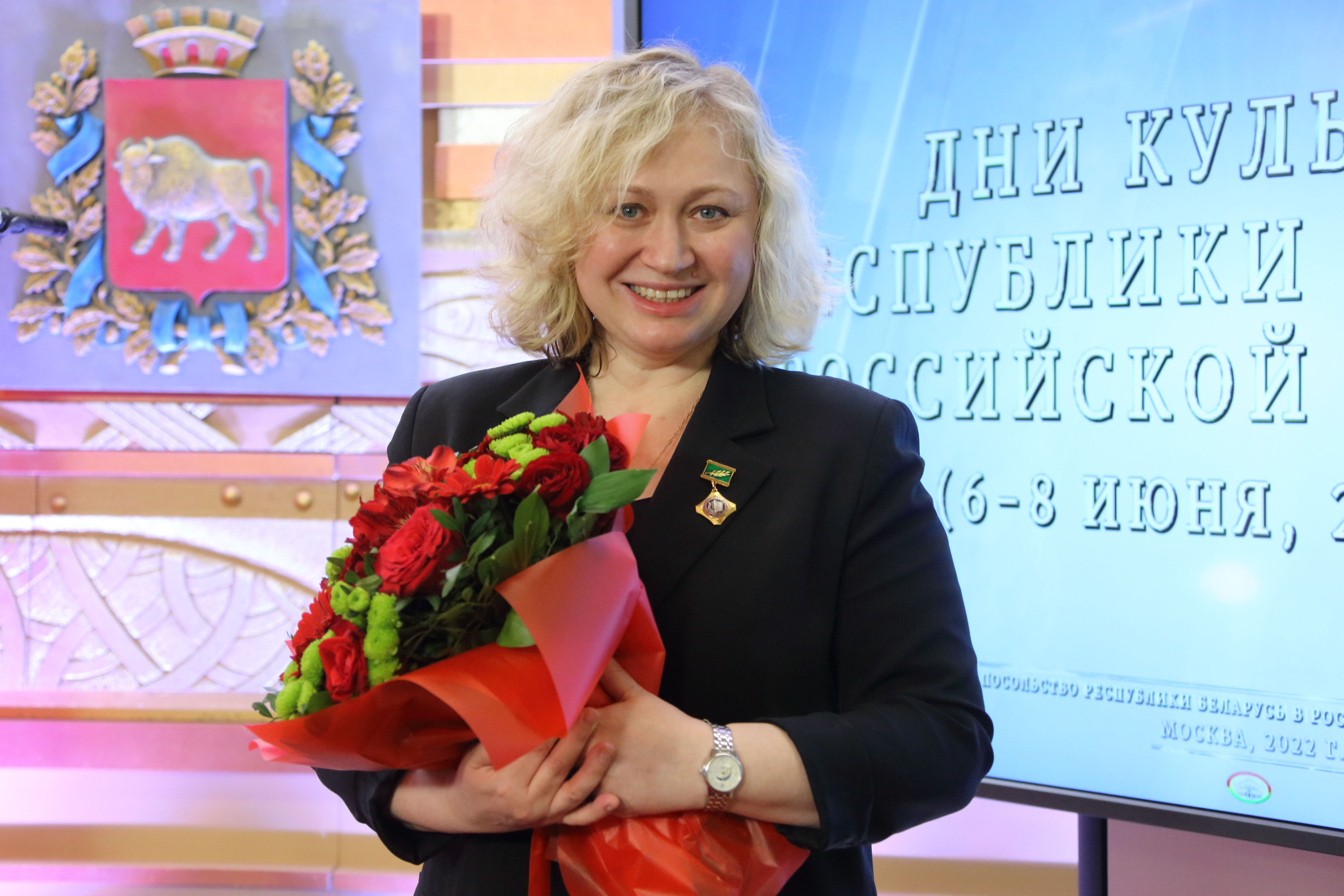 О.В. Солопова награждена медалью "За вклад в развитие культуры Беларуси" О.В. Солопова награждена медалью "За вклад в развитие культуры Беларуси"