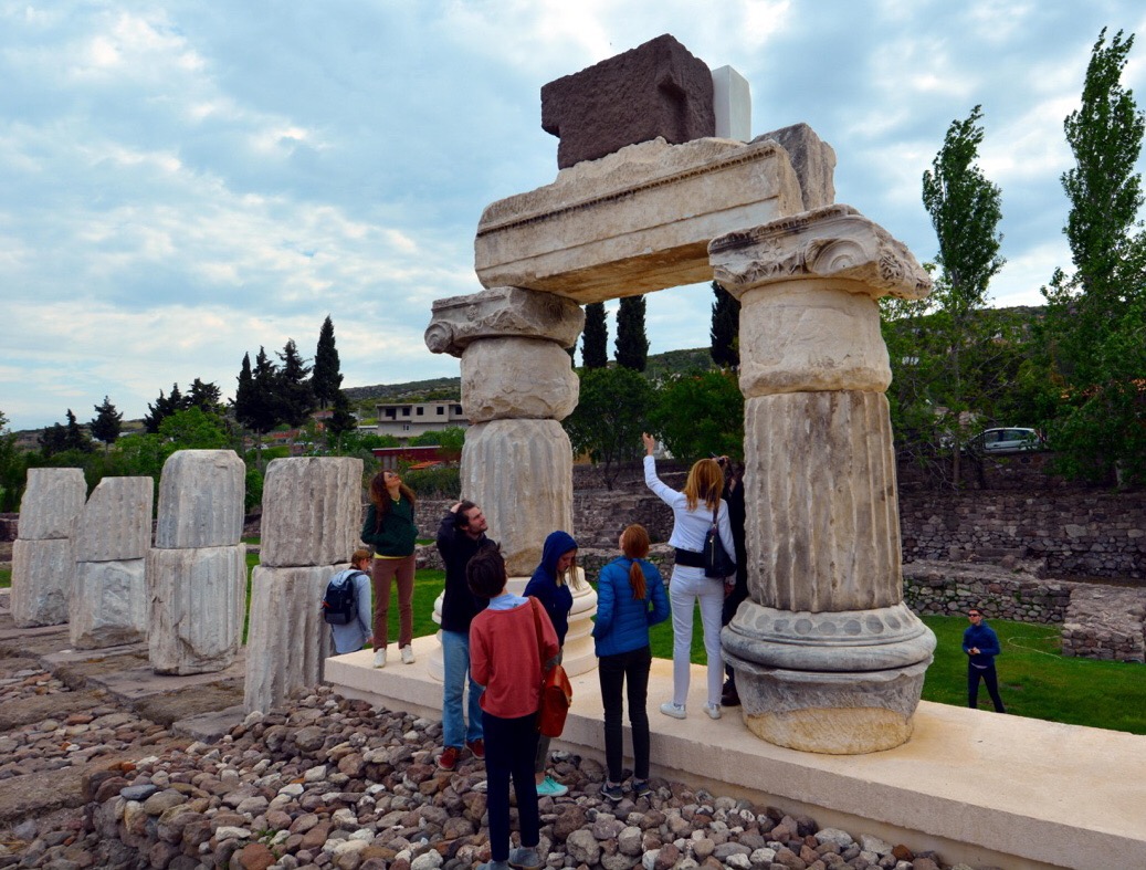 Учебно-ознакомительная поездка студентов-искусствоведов по античным памятникам Турции